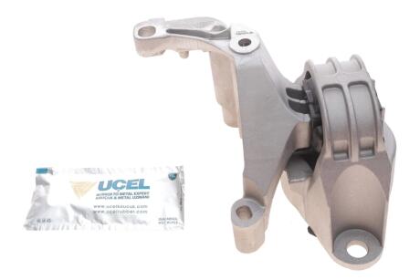 Подушка двигуна (R) Dacia Duster 1.6 06- UCEL (opt-om) UC-EL 10783