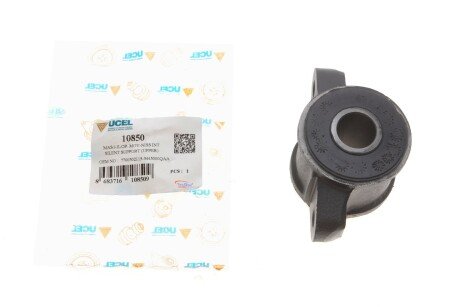 Сайлентблок важеля (переднього/зверху) Renault Master (з обоймой) UCEL (opt-om) UC-EL 10850