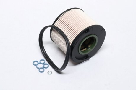 Фільтр паливний AUDI Q7, VW TOUAREG 3.0-4.2 TDI 04- UFI 26.015.00