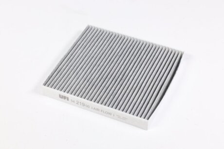 Фільтр салону VW GOLF VII 12- вугільний UFI 54.219.00