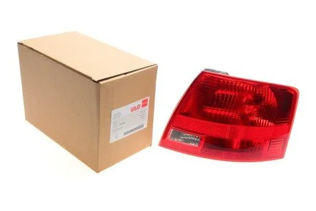 Лихтар задний Audi A4 04-08 (R) (opt-om) ULO 1014004
