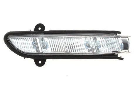 Повторитель поворота на зеркало MB CLS-/S-/E-class (W211/S211) 02-06 (R) (opt-om) ULO 3094002