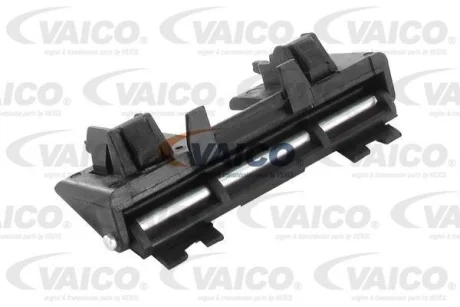 Шарнір завіси (кришки паливного бака) BMW 5 (E34), 7 (E32) 03.85-07.96 VAICO V20-7155
