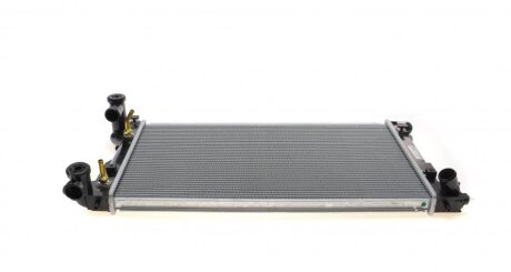 Радіатор охолодження Toyota Avensis 2.0/2.4 03-08 (opt-om) Valeo 701353