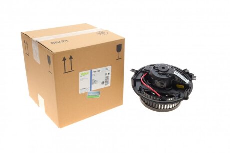 Моторчик пічки VW Golf VII/Passat 12- UA63 Valeo 715269