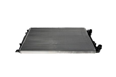 Радіатор системи охолодження Valeo 732872