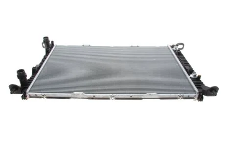 Радіатор охолодження Audi A4/A5/A6/Q3/Q5 1.4-3.0d 07- VALEO (opt-om) Valeo 735472