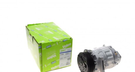 Компресор кондиціонера Renault Trafic 1.6/2.0 dCi 06- (opt-om) Valeo 813265