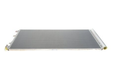 Радіатор кондиціонера Opel Movano/Renault Master III 2.3 CDTI/dCi 10- UA63 Valeo 814179