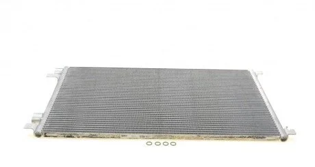 Радіатор кондиціонера Renault Megane II 02-08 VALEO UA63 Valeo 817608