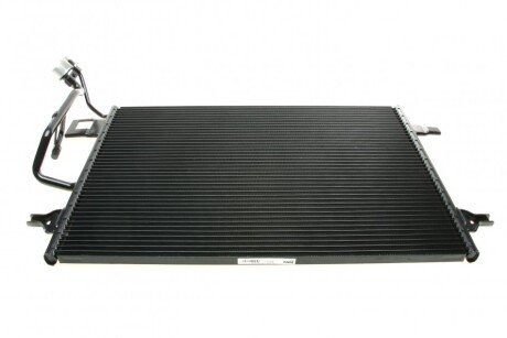 Радіатор кондиціонера VW Passat 1.6-2.8i/1.9-2.5TDI 00-05 UA63 Valeo 817679