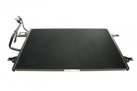 Радіатор кондиціонера VW Passat 1.6-2.8i/1.9-2.5TDI 00-05 VALEO UA63 Valeo 817679