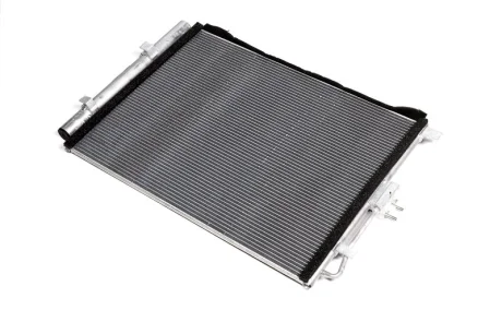 VALEO Конденсер кондиціонера i30/C\'eed i30/C\'eed Valeo 822598