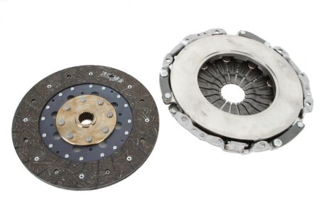 Комплект зчеплення Chevrolet Lacetti/Nubira 2.0D 05-11 (opt-om) Valeo 826836