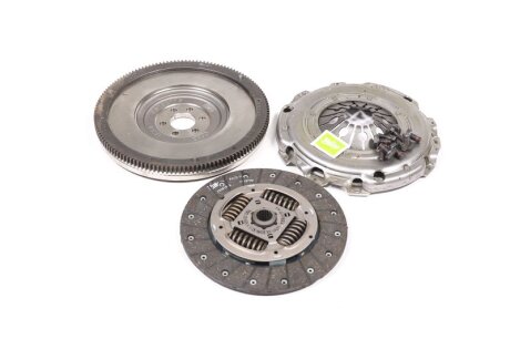 Комплект зчеплення SERVICE KIT FOR KIT4P CLUTCH SERVICE KIT FOR CLUTCH KIT K4P: / VOLKSWAGEN GOLF 826875-ua Valeo 835050