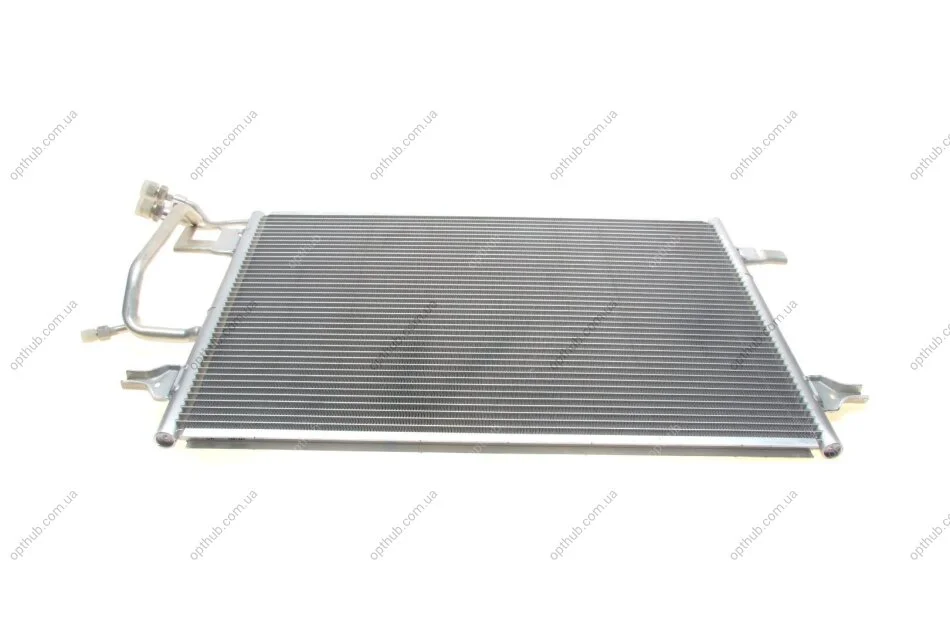 Радіатор кондиціонера VW Passat 1.6-2.8 94- VAN WEZEL (opt-om) Van Wezel 03005140 (фото 1)