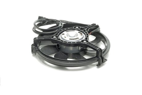 Вентилятор радіатора AUDI, SKODA, VW (прямокутний роз'єм) Van Wezel 0315747