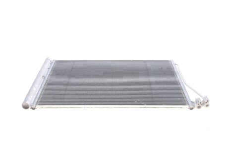 Радиатор кондиционера BMW 5 (F10) 11-16 (opt-om) Van Wezel 06005490