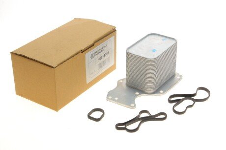 Радіатор масляний BMW 3 (F30/F80)/5 (F10/G30/F90)/7 (G11/G12) 11- (теплообмінник) B47/N47 UA63 Van Wezel 06013705