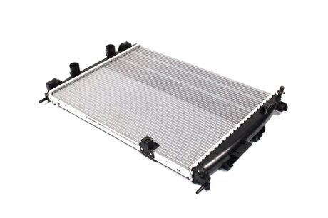 Радіатор охолодження NISSAN QASHQAI (J10) (07-) Van Wezel 13002280