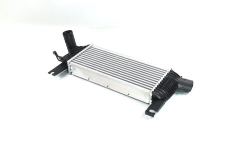 Інтеркулер NISSAN NAVARA (2005) 2.5 DCI Van Wezel 13004339