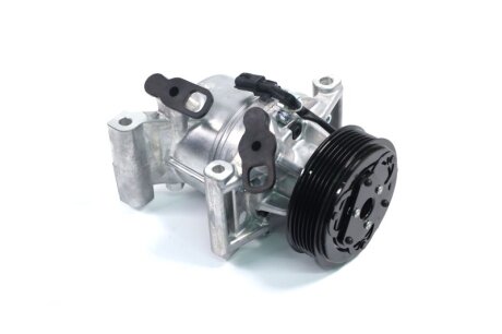 Компрессор кондиционера DACIA DUSTER 1.5 dCi Van Wezel 1501K702