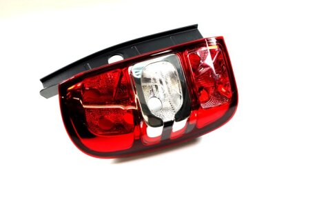 Ліхтар задній лівий DACIA DUSTER Van Wezel 1556931