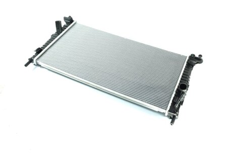 Радіатор охолодження двигуна FOCUS/MAZDA3/S40 16/8 03- Van Wezel 18002369