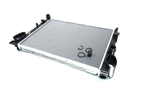 Радіатор охолодження двигуна CL600/CL55AMG AT 99- Van Wezel 30002311