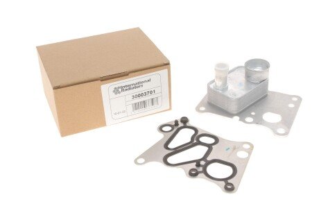 Радіатор масляний MB E-class (W212) 09- (теплообмінник) (opt-om) Van Wezel 30003701