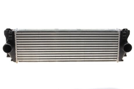 Радіатор інтеркулера MB Sprinter 2.2-3.0 CDI/VW Crafter 2.5TDI 06- UA63 Van Wezel 30004396