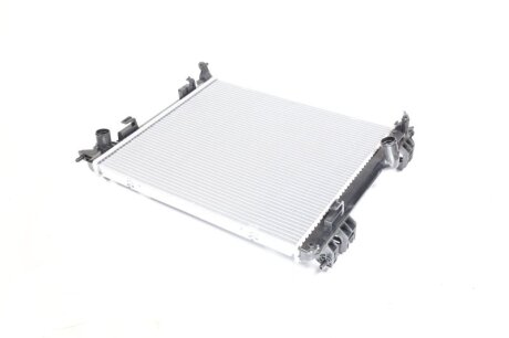 Радіатор охолодження NISSAN X-TRAIL (T32) (14-) 1,4/1,6 Van Wezel 33002444