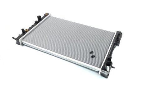 Радіатор охолодження двигуна OMEGA B 25/30 AT AC 94-00 Van Wezel 37002193