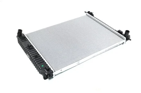Радіатор охолодження двигуна ANTARA/CAPTIVA 24/32 MT Van Wezel 37002435