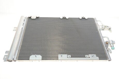 Радіатор кондиціонера (з осушувачем) Opel Astra H/Zafira B 1.6/1.6CNG/2.0 04-15 (opt-om) Van Wezel 37005384