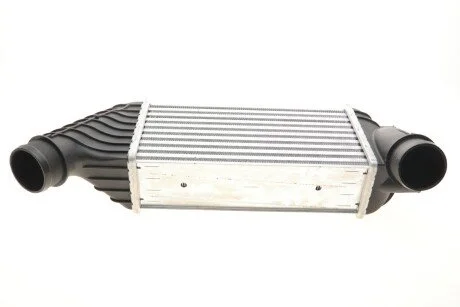 Радіатор інтеркулера Citroen Jumper/Fiat Scudo/Peugeot Expert 1.6/2.0/2.2D Multijet/HDi 06- UA63 Van Wezel 40004347
