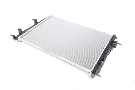 Радіатор охолодження RENAULT MEGANE/SCENIC Van Wezel 43002458