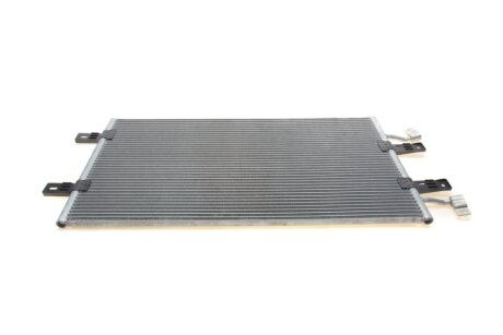 Радіатор кондиціонера Renault Trafic 2,0/2.5dci UA63 Van Wezel 43005451