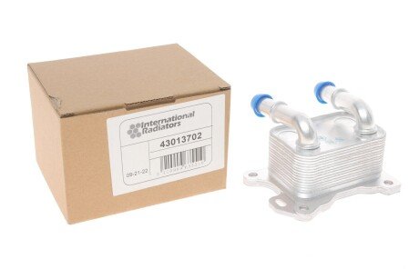 Радіатор масляний Mercedes Citan/Dacia Dokker/Sandero 1.5dCi 12- UA63 Van Wezel 43013702