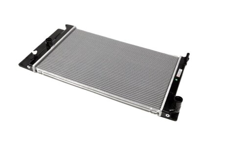 Радіатор охолодження двигуна TOYOTA COROLLA/AURIS 14/16 MT 06- Van Wezel 53002397