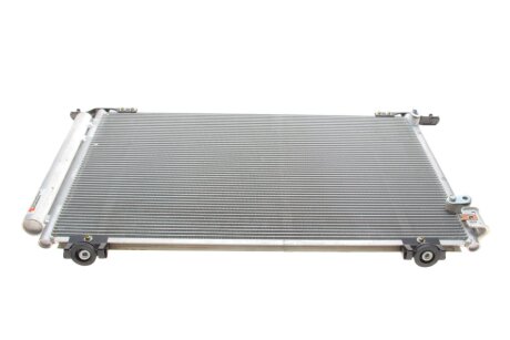 Радіатор кондиціонера (з осушувачем) Toyota avensis 2.0/2.4 03-18 (opt-om) Van Wezel 53005393