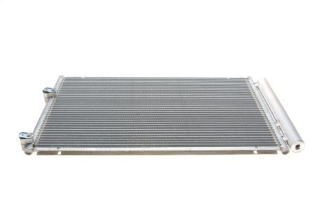 Радіатор кондиціонера (з осушувачем) Toyota Prius 1.5Hybrid 03-09 (opt-om) Van Wezel 53005429