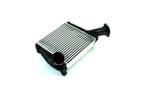 Інтеркулер CAYENNE/TOUAREG 02-07 Van Wezel 58004234