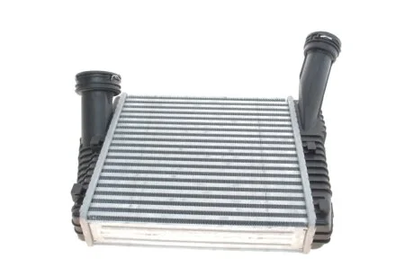 Інтеркулер AUDI Q7; PORSCHE CAYENNE (вир-во) Van Wezel 58004263