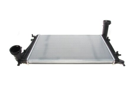 Радіатор інтеркулера VW Caddy III 1.9/2.0 TDI 04-10 UA63 Van Wezel 58004268