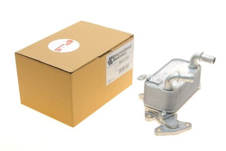 Радіатор масляний VW Passat 1.4-3.6/1.6-2.0TDI 05-10/ Skoda Octavia 1.6-2.0TDI 04-13 (теплоо (opt-om) Van Wezel 58013705