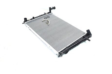 Радіатор охолодження HYUNDAI TUCSON, KIA SPORTAGE Van Wezel 82002127