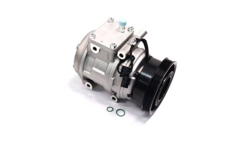 Компрессор кондиционера TUCSON/SPORTAGE III 2.0i Van Wezel 8300K145