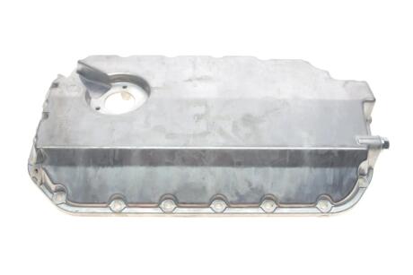 Піддон масляний з отвором VW Passat (98-05)/Audi A4 (97-06), A6 (97-05) Vika 11030977601