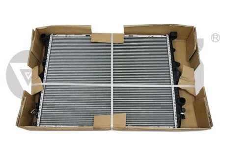 Радіатор VW Touareg (03-10) / Audi Q7 (10-15) VIKA Vika 11211825601